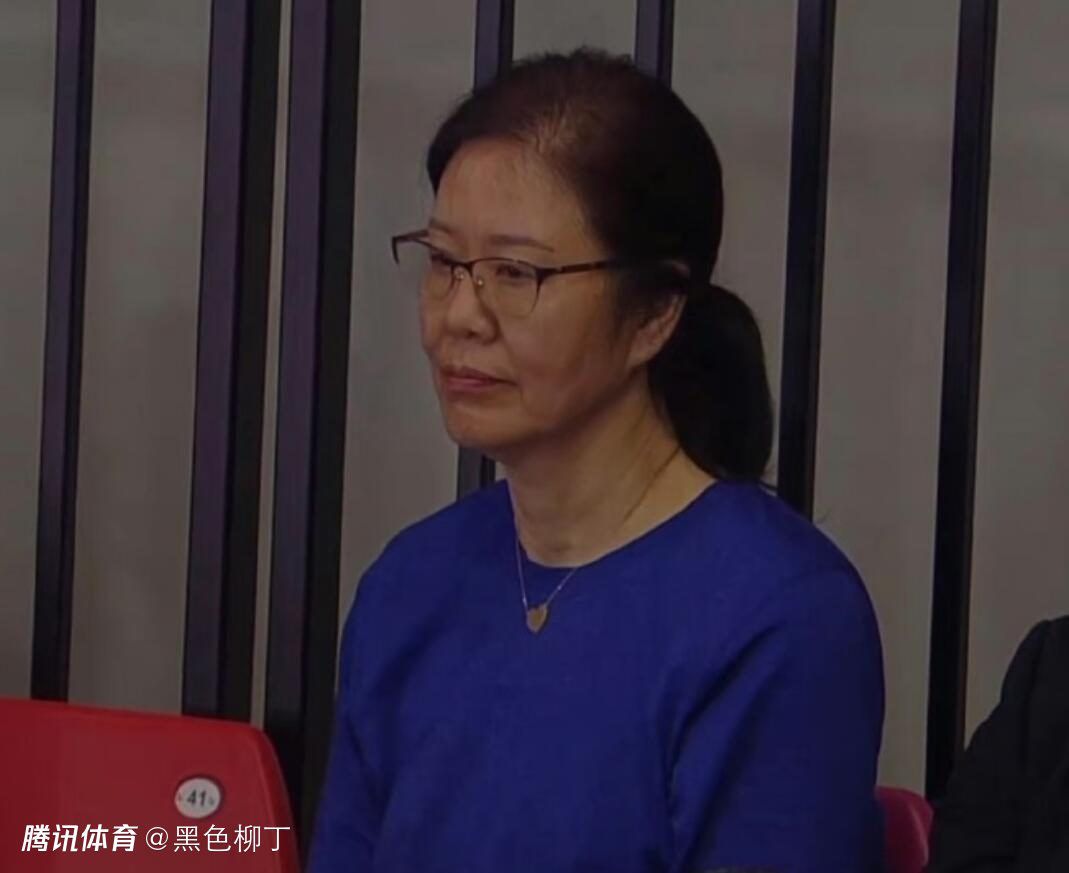 吴宇森还透露，当年他和高仓健曾约定合作，然而一直没有合适的剧本，直到高仓健离世